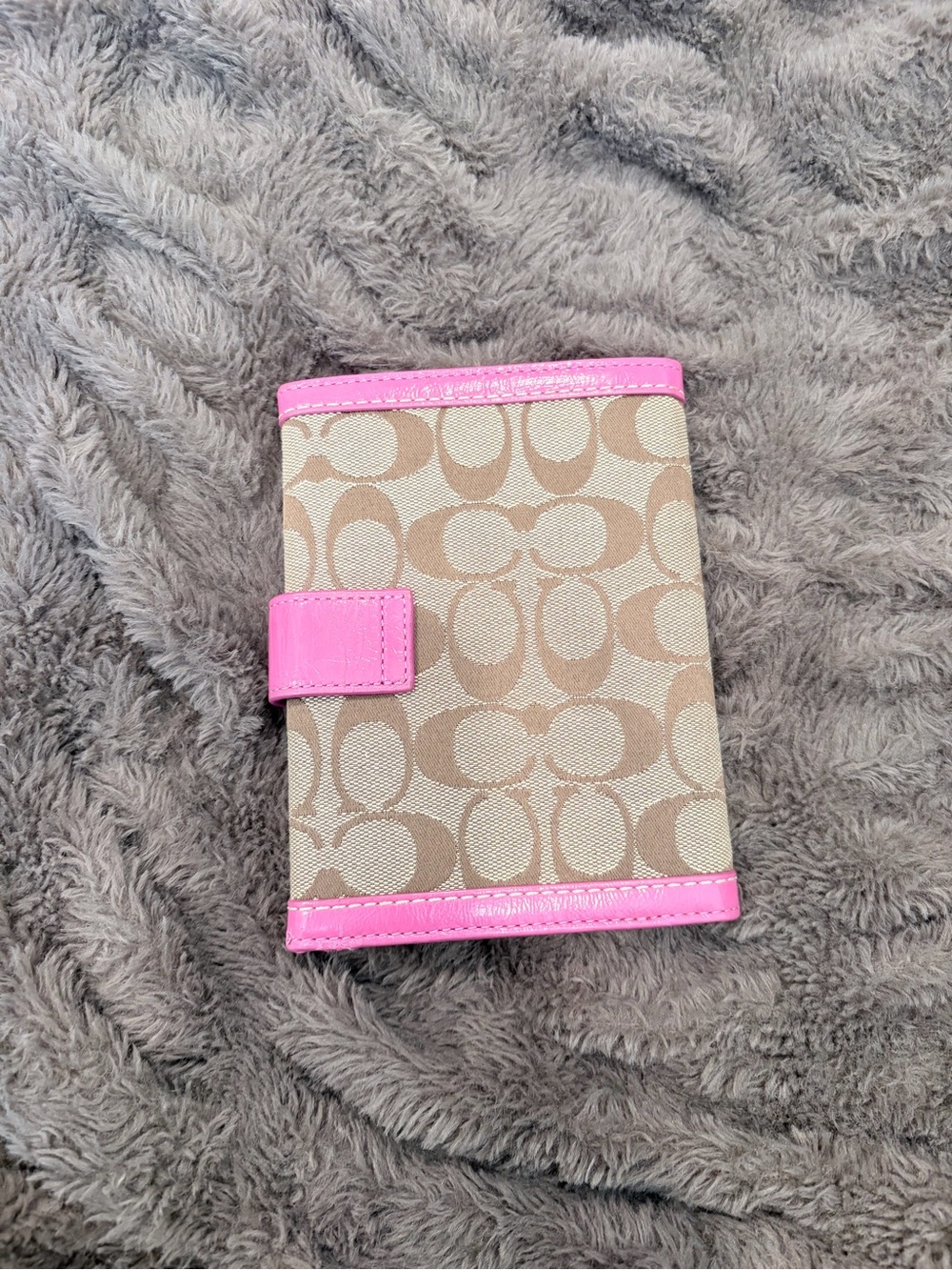 Coach Pink-Trim Signature Canvas Kids Passport Cover - Picture 5 of 5